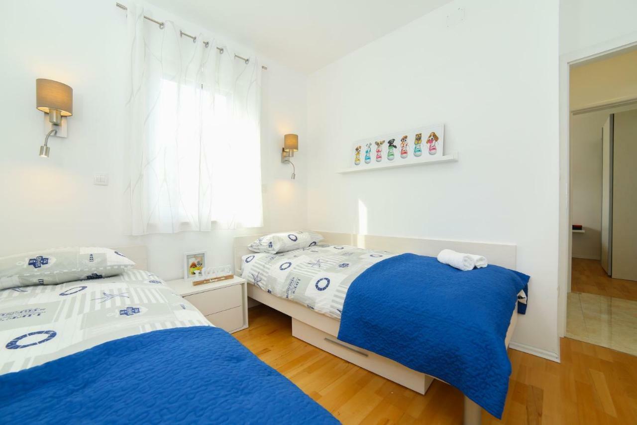 Amazing Luxury 4Star Apartment Laura Supetar Exteriör bild