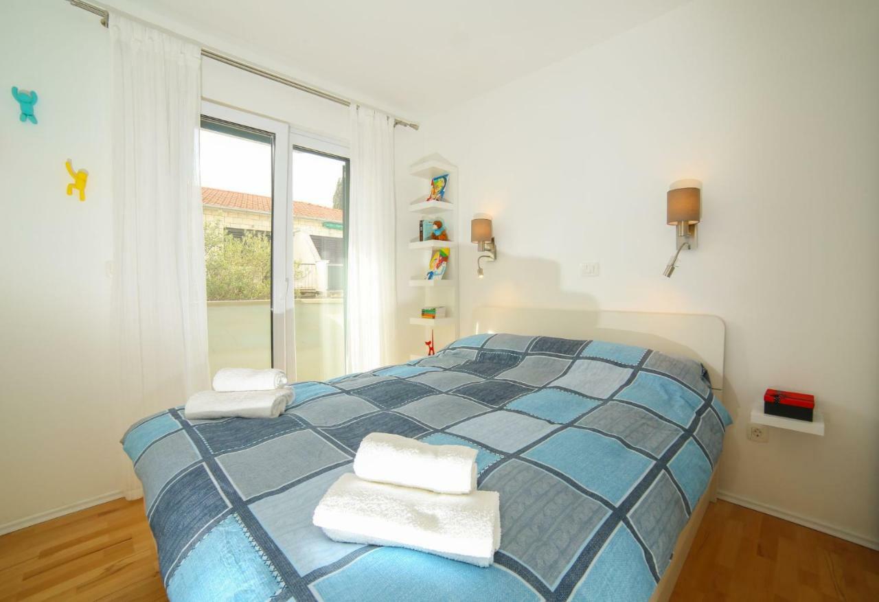 Amazing Luxury 4Star Apartment Laura Supetar Exteriör bild